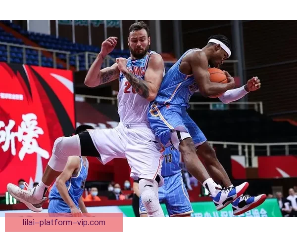 阿莫鲁索直言这是一场糟糕却关键的比赛仅三人表现值得认可引发热议